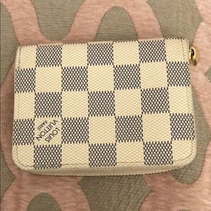 LV Wallet